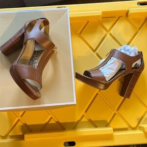 Michael Kors Size 8 Dress Shoes